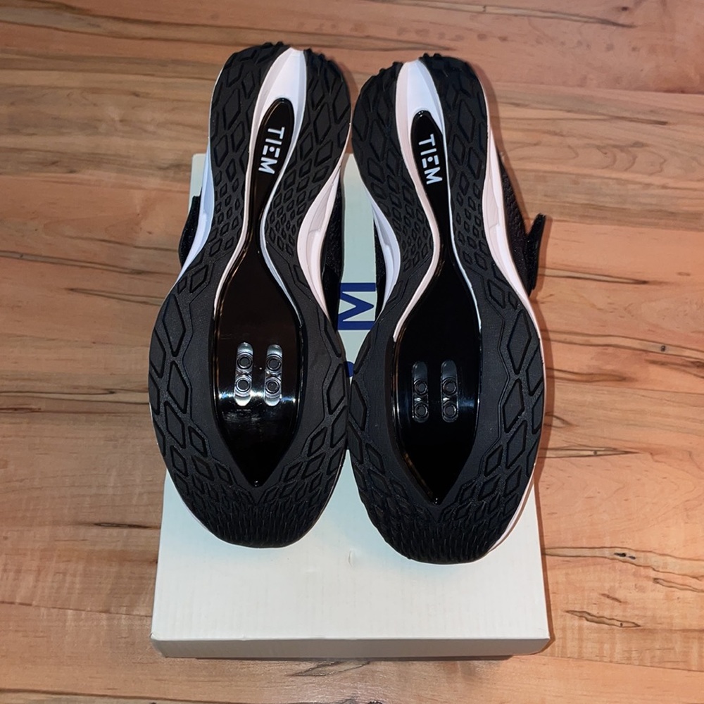Brand New TIEM cycle shoes